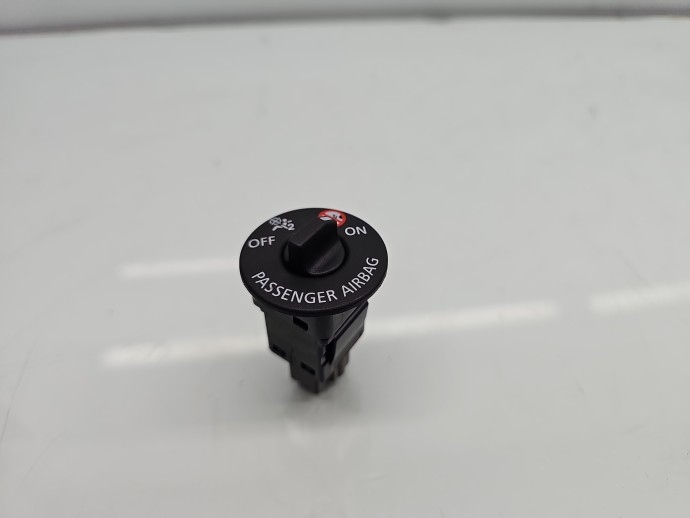  Buton ON/OFF airbag Renault Clio 4 (B98) Hatchback [Fabr 2012-2020] 681995290R