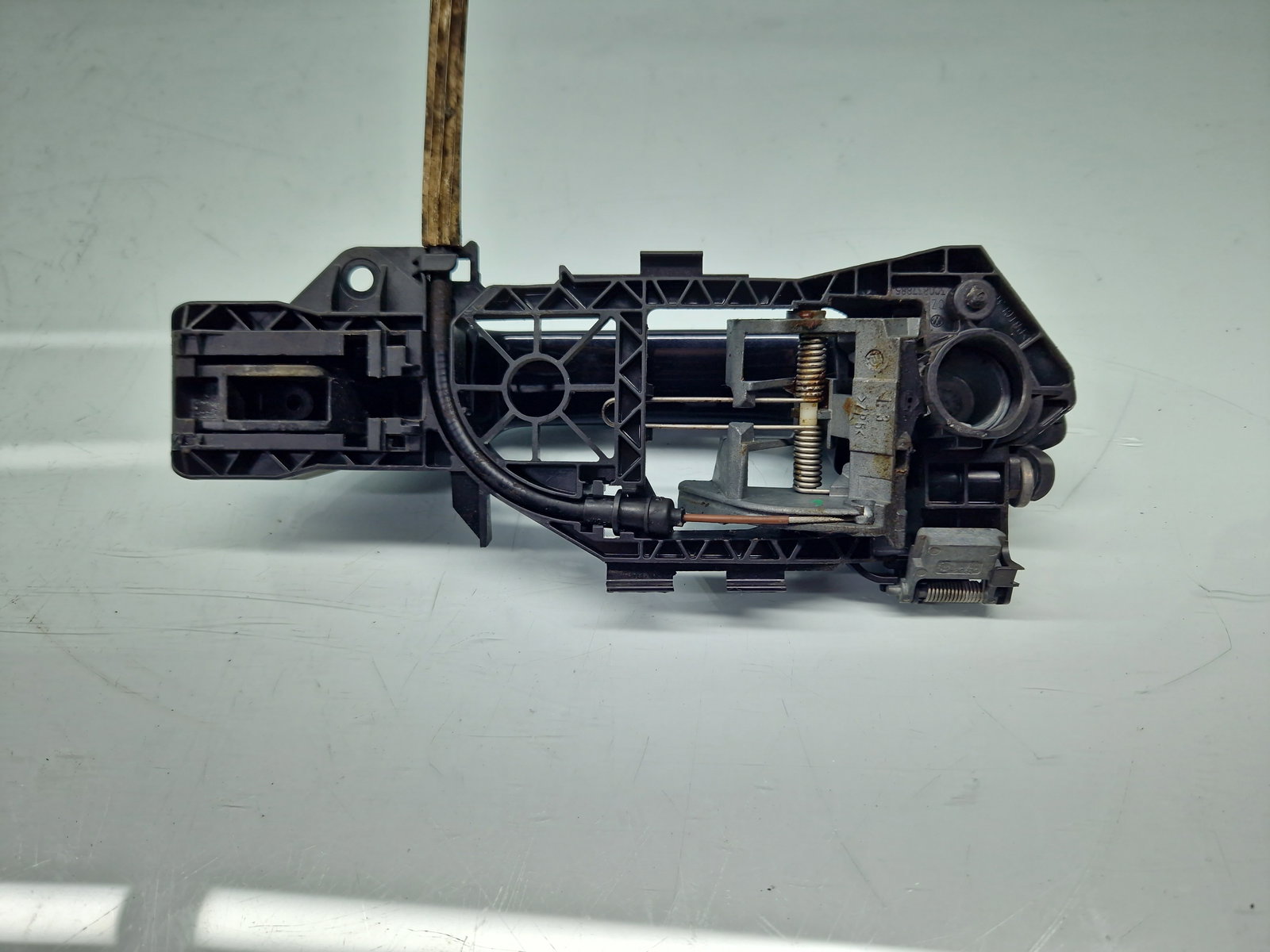 Maner usa stanga fata Volkswagen Passat B7 (365) Variant [Fabr 2010-2014] LC9X - imagine 3