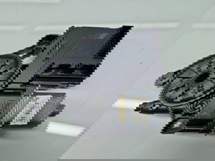 Motoras geam dreapta fata Volkswagen Passat B7 (365) Variant [Fabr 2010-2014] 0130822451