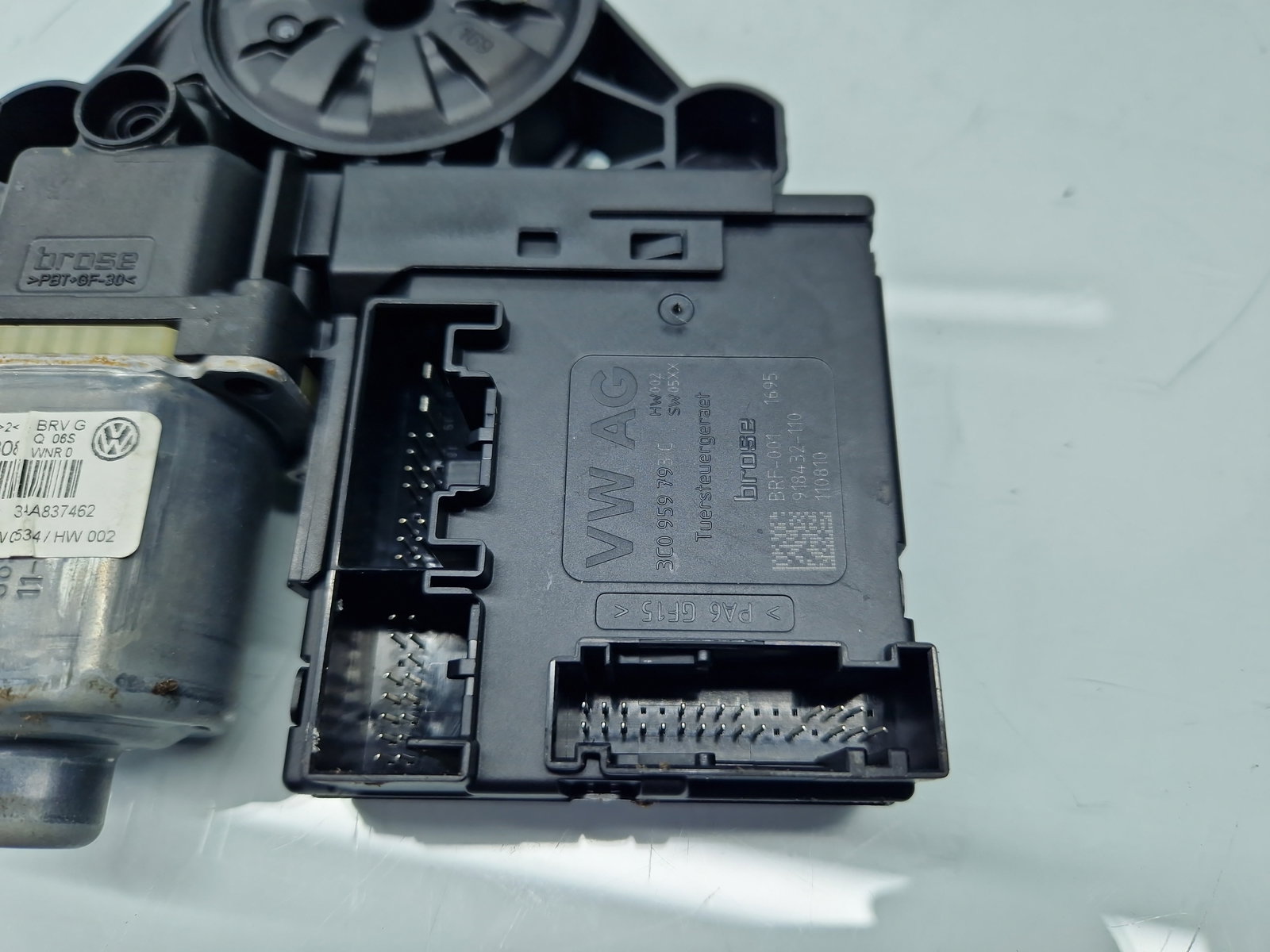 Motoras geam dreapta fata Volkswagen Passat B7 (365) Variant [Fabr 2010-2014] 0130822451 - imagine 3