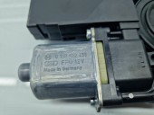 Motoras geam dreapta fata Volkswagen Passat B7 (365) Variant [Fabr 2010-2014] 0130822451