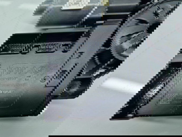 Motoras geam stanga fata Volkswagen Passat B7 (365) Variant [Fabr 2010-2014] 0130822451