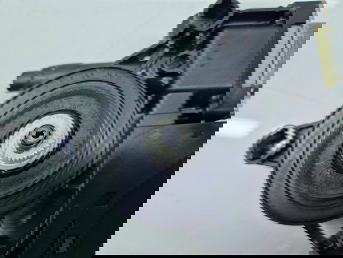 Motoras geam stanga fata Volkswagen Passat B7 (365) Variant [Fabr 2010-2014] 0130822451