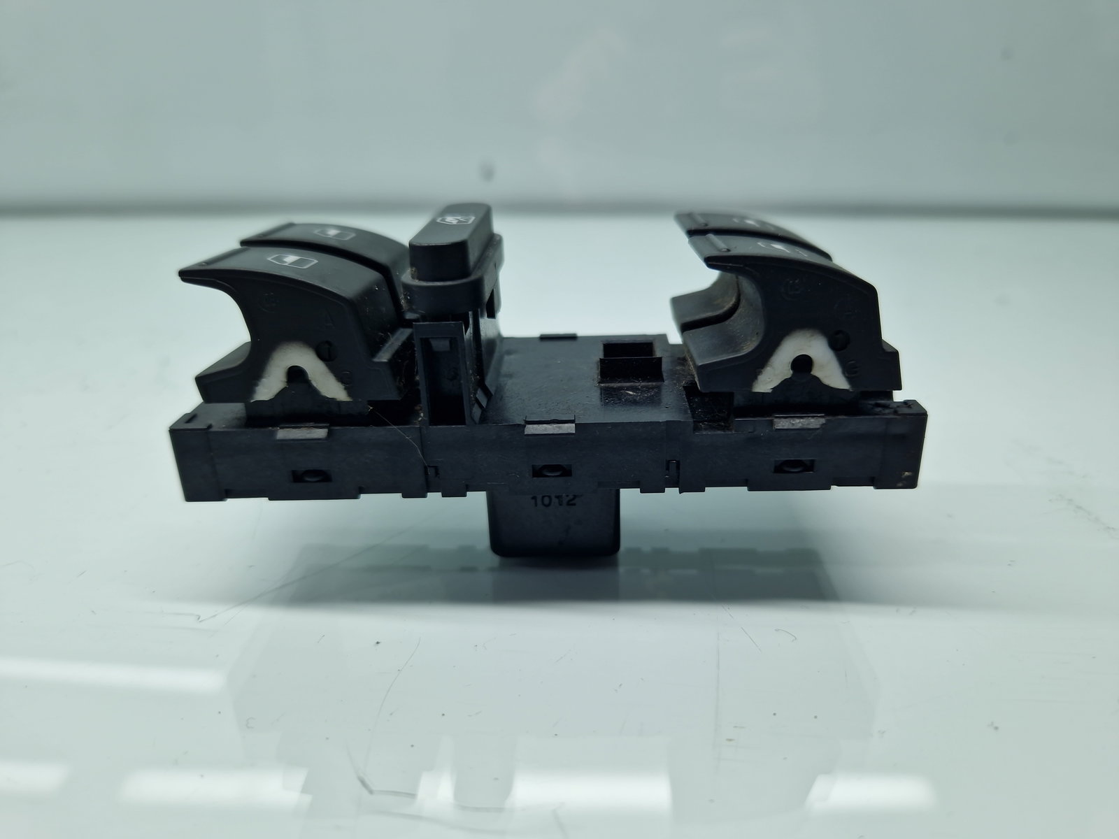 Butoane comanda geamuri sofer Volkswagen Golf 6 (5K1) [Fabr 2009-2013] 1K4959857B - imagine 3