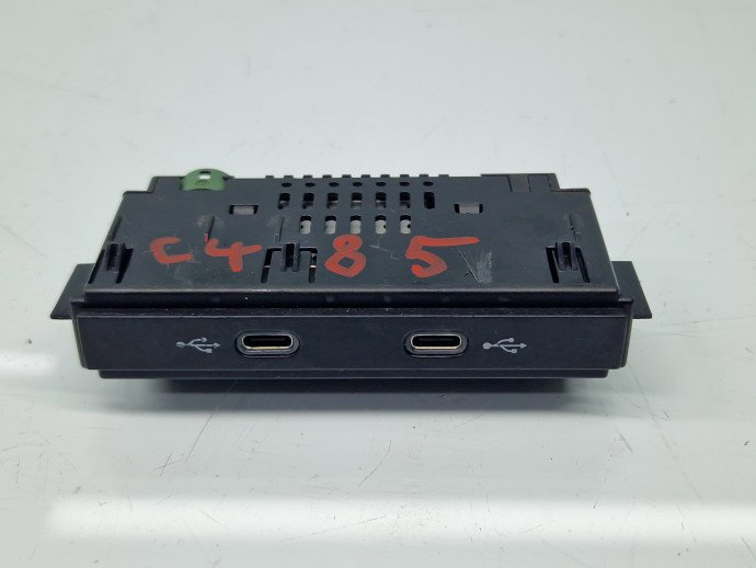  Conector auxiliar USB Volkswagen Touran (5T1) R-line [Fabr 2015-prezent] 5NA035736