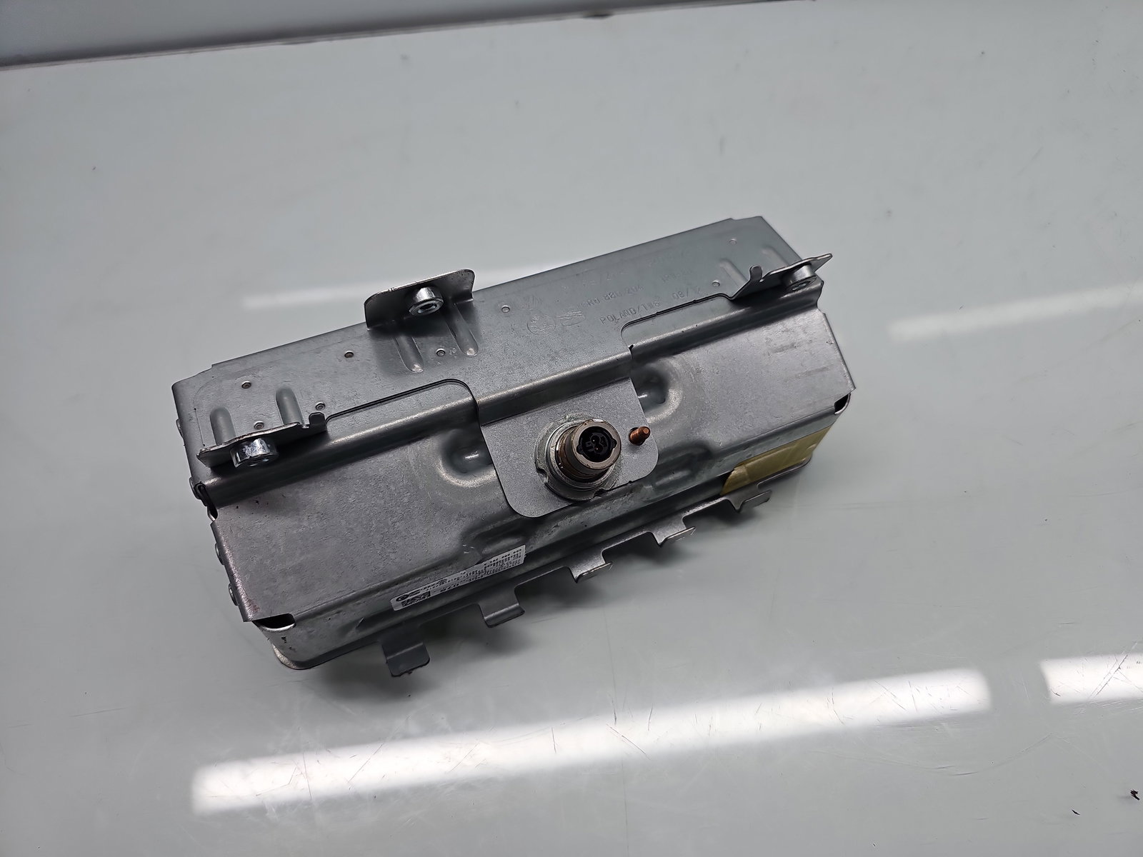 Airbag pasager Volkswagen Polo (6R) [Fabr 2009-2016] 6R0880204 - imagine 3