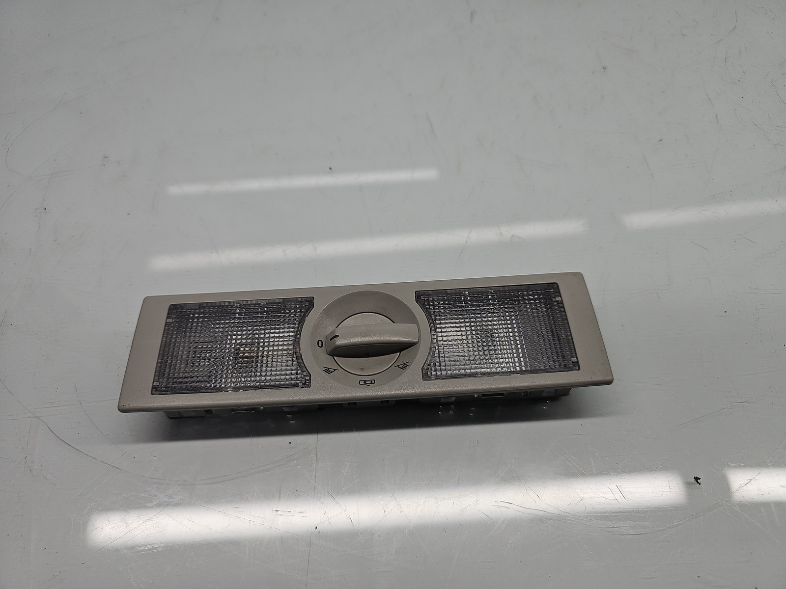 Plafoniera spate Volkswagen Polo (6R) [Fabr 2009-2016] 6Q0947291A - imagine 1