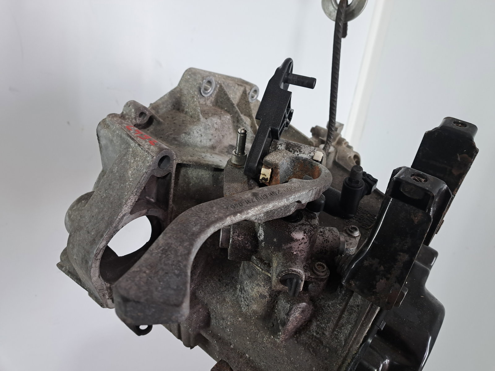 Cutie viteze manuala 5 trepte Volkswagen Polo (6R) [Fabr 2009-2016] 1.2 Benz CGPB LNR 44KW / 60CP - imagine 6