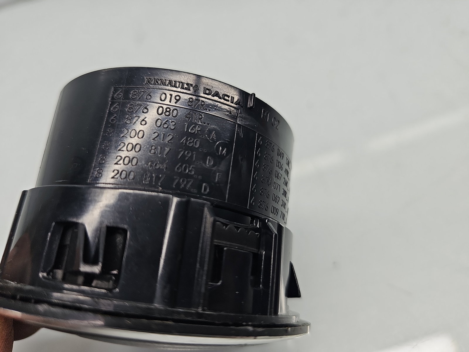 Grila aerisire centrala dreapta Dacia Duster [Fabr 2010-2017] 687601987R - imagine 4