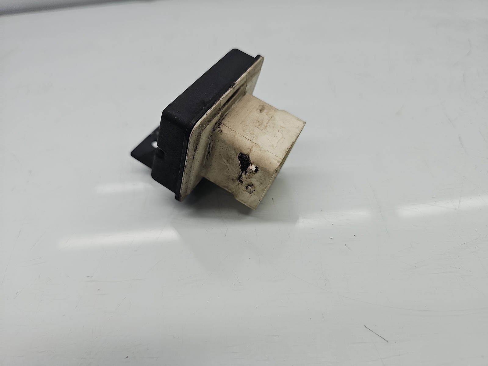 Releu bujii Dacia Logan II MCV BK (K52) [Fabr 2013-2022] Facelift 110679886R - imagine 4