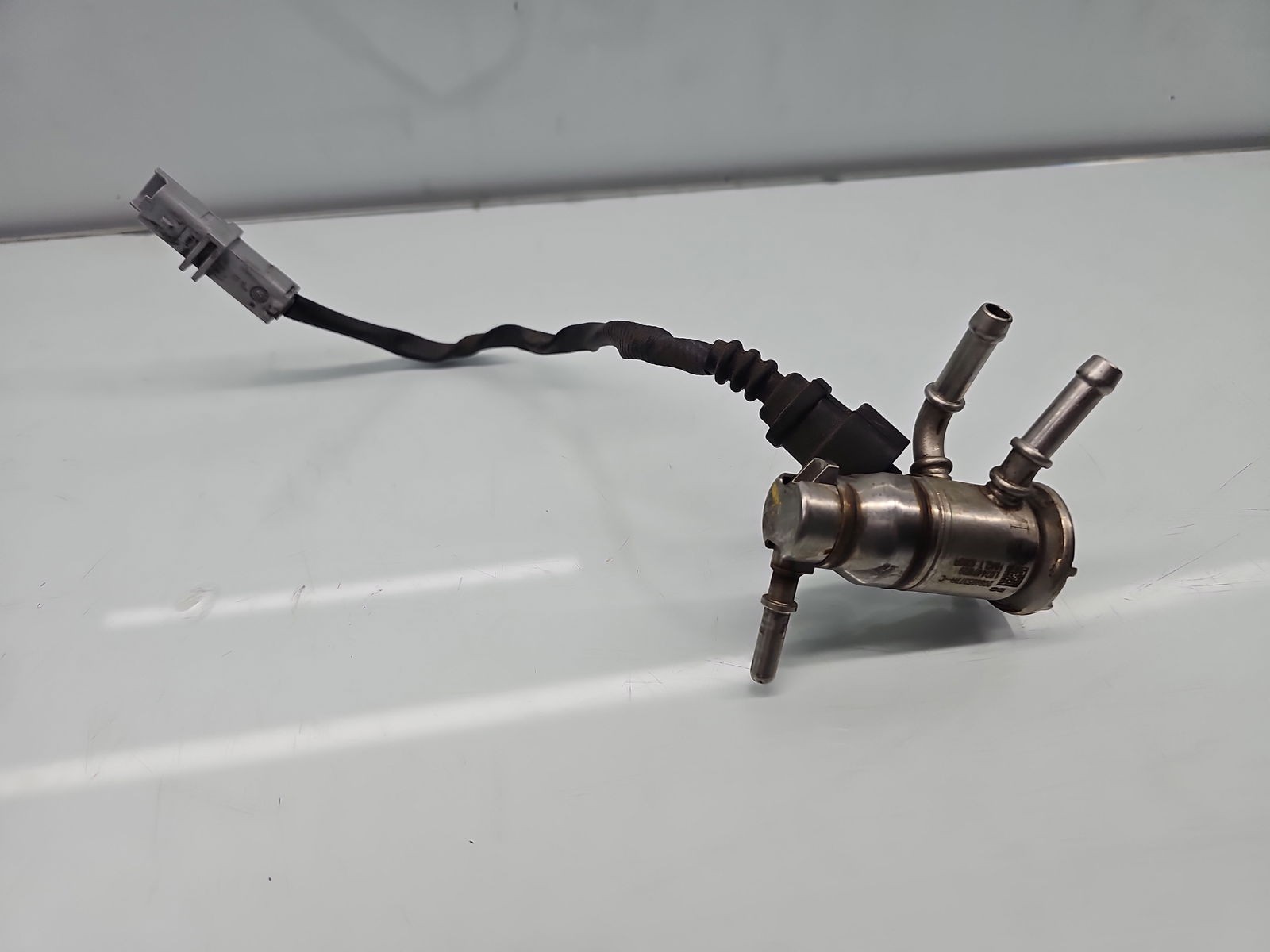 Injector Adblue Dacia Logan II MCV BK (K52) [Fabr 2013-2022] Facelift 208995377R 1.5 dCi K9KU87 70KW / 95CP - imagine 3