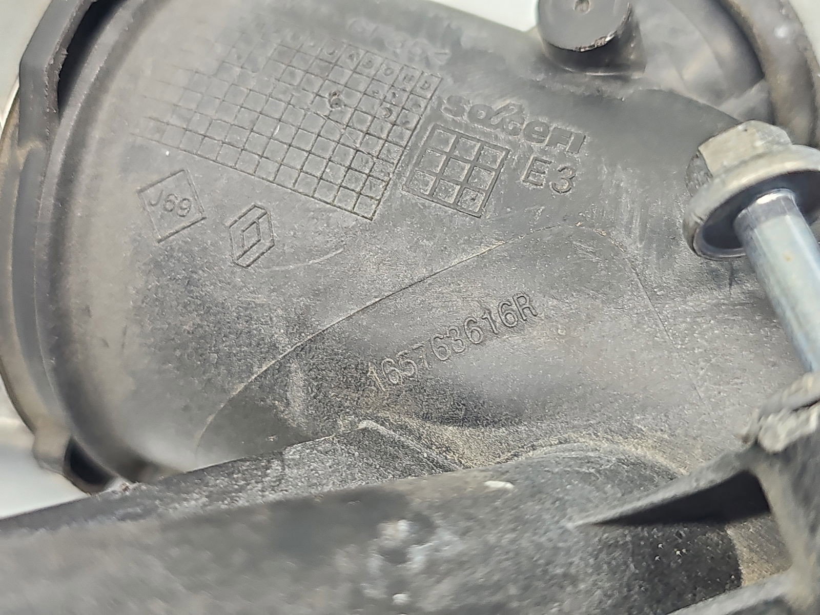 Tub admisie aer Dacia Logan II MCV BK (K52) [Fabr 2013-2022] Facelift 165763616R 1.5 dCi K9KU87 70KW / 95CP - imagine 2