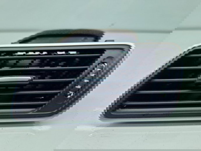  Grila aerisire stanga Volkswagen Passat B7 (365) Variant [Fabr 2010-2014] 3AC819701A