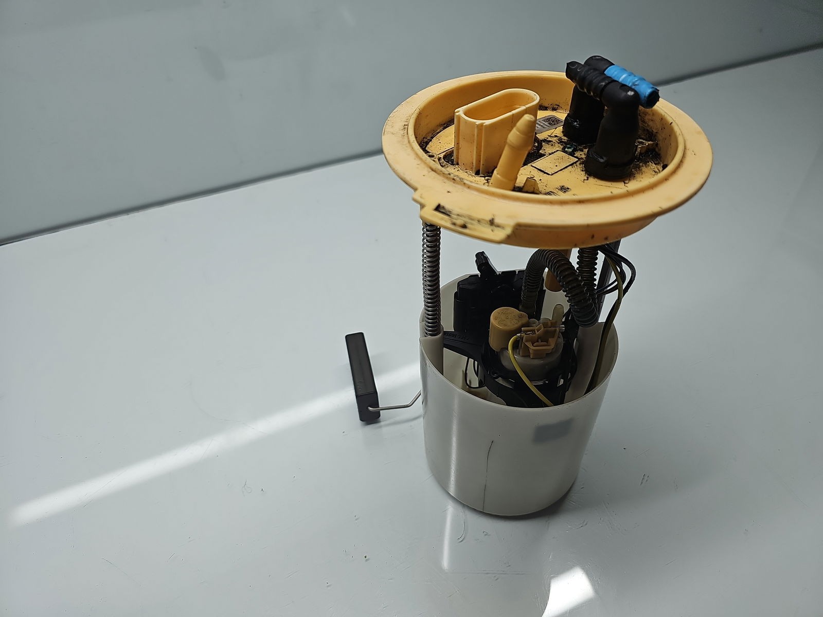 Pompa combustibil Seat Leon (1P1) [Fabr 2005-2011] 1K0919050AB 1.6 TDI CAYC 77KW / 105CP - imagine 4