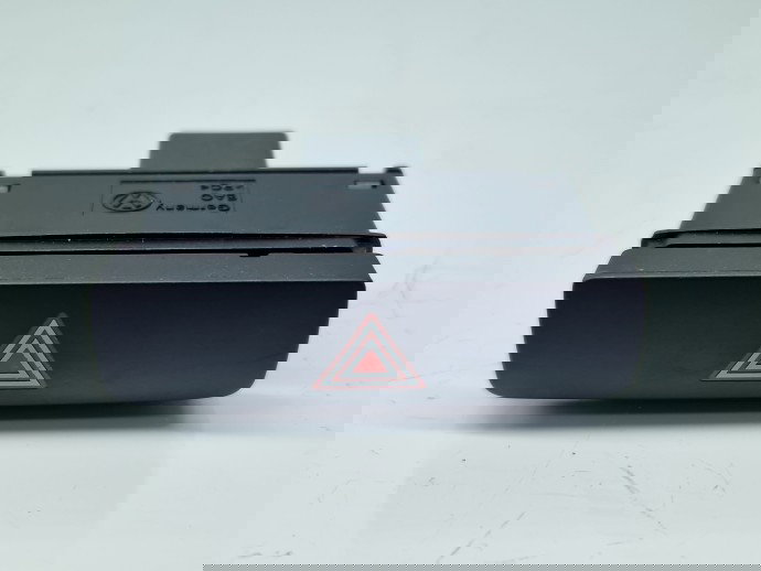  Buton avarii Volkswagen Passat B7 (365) Variant [Fabr 2010-2014] 9535091QB