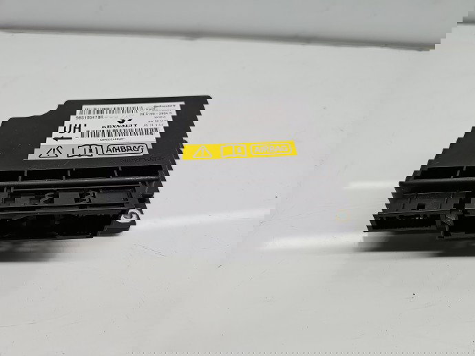 Calculator airbag Renault Megane 3 Hatchback (X95) [Fabr 2008-2015] 985105478R 1.6 Benz K4M848 81KW / 110CP