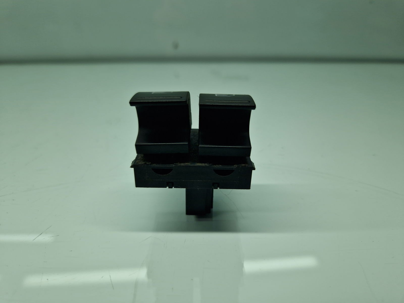 Butoane comanda geamuri sofer Volkswagen Passat B6 (3C2) [Fabr 2005-2010] 1K3959857A - imagine 7