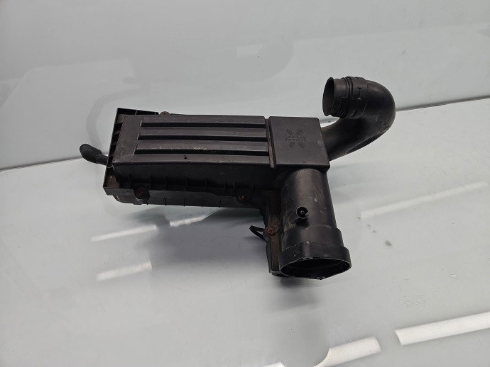 Carcasa filtru aer  Volkswagen Golf 6 (5K1) [Fabr 2009-2013] 3C0129607BC 2.0 TDI CFFB 103KW / 140CP