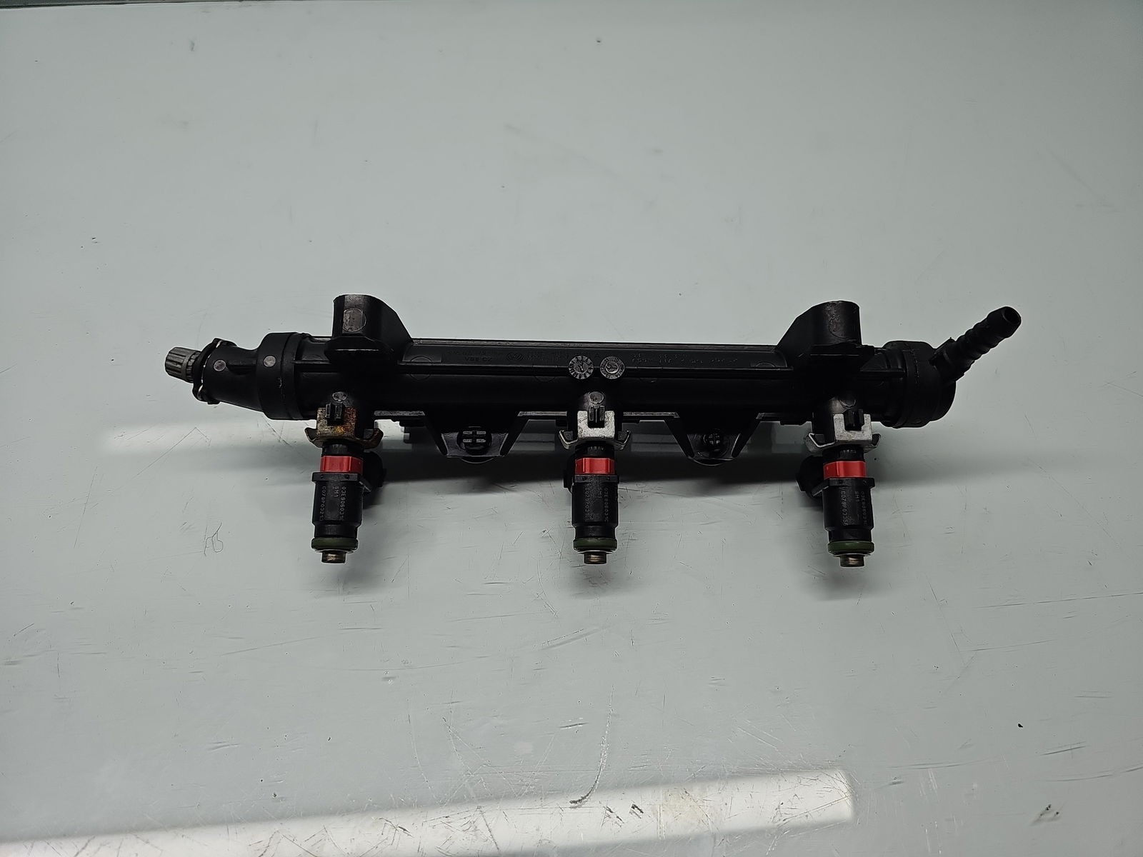 Rampa injectoare Skoda Fabia 2 (5J, 542) [Fabr 2007-2014] 03E133320A 1.2 Benz CGPA 51KW / 70CP - imagine 1