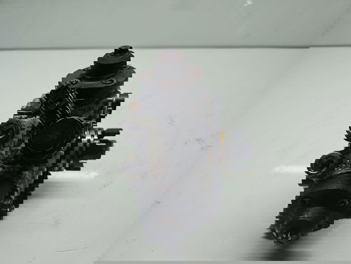 Pompa inalta presiune  Volvo XC90 [Fabr 2002-2014] 31272896/0445010618 2.0 D5204T5 110KW / 150CP