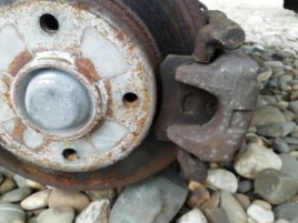 Etrier stanga spate Peugeot 307 1.6 benz OEM 2000-2008