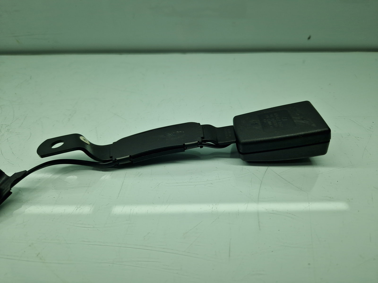 Capsa centura dreapta fata Volkswagen Polo (6R) [Fabr 2009-2016] 6R4857756A - imagine 3