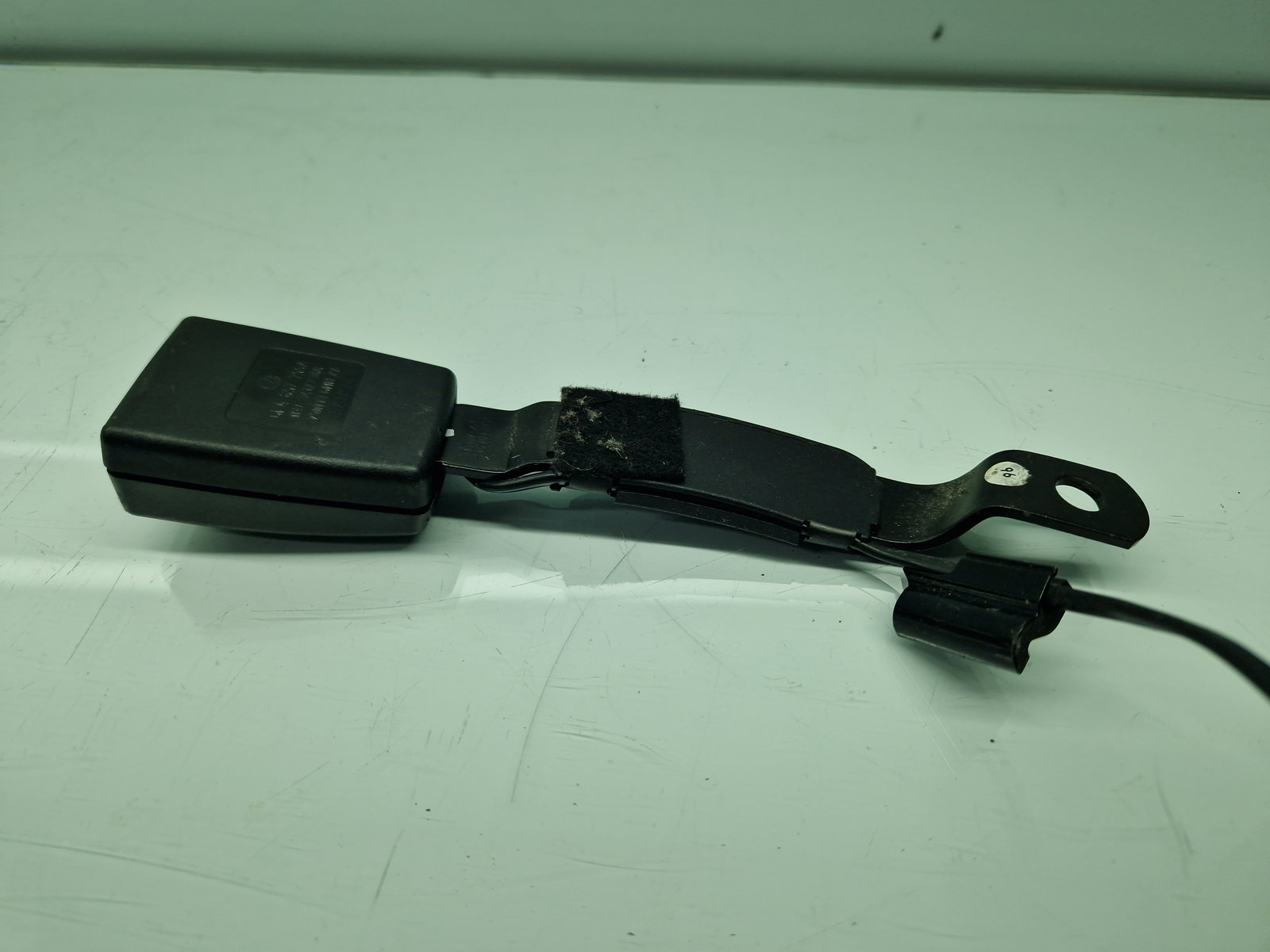 Capsa centura stanga fata Volkswagen Polo (6R) [Fabr 2009-2016] 6R4857755A - imagine 2