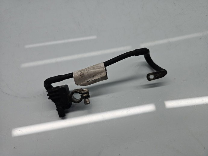 Borna baterie (-)  Volkswagen Passat B7 (362) [Fabr 2010-2014] 1K0915181H