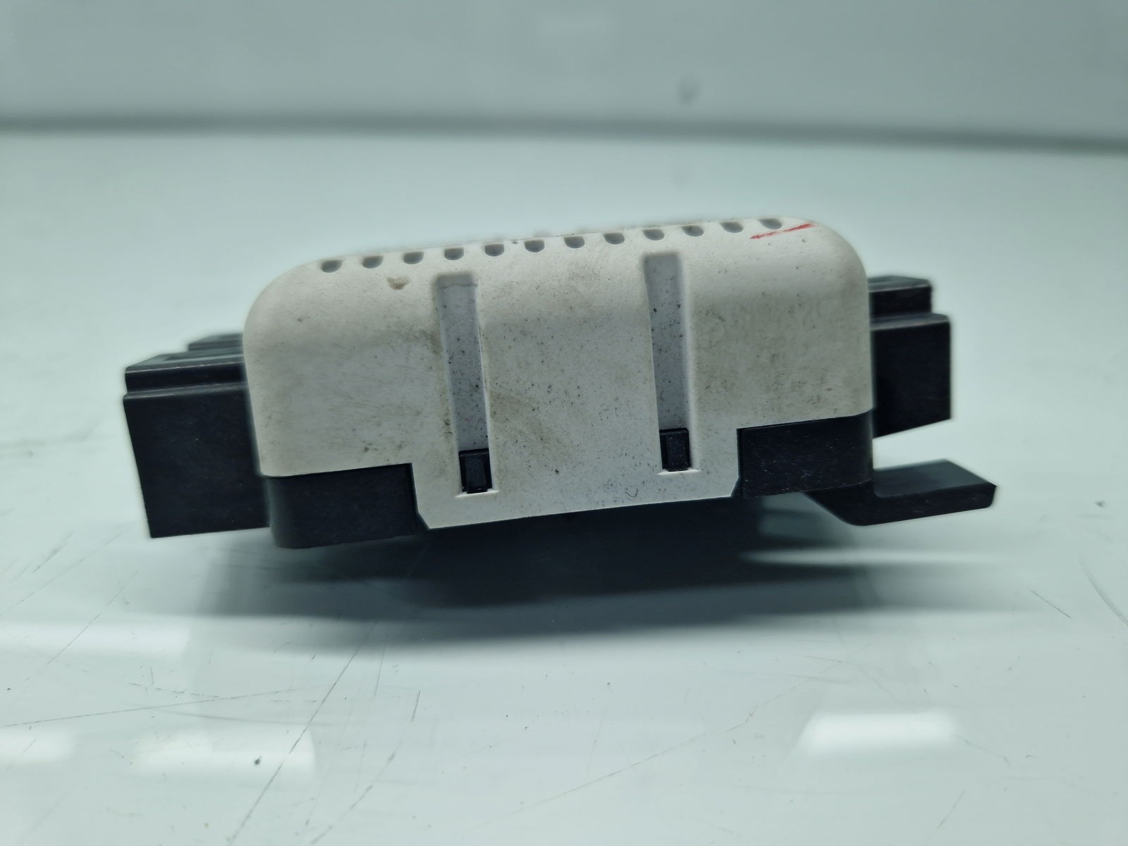 Amplificator antena Volkswagen Golf 7 (5G) [Fabr 2014-prezent] 5Q0035570 - imagine 5