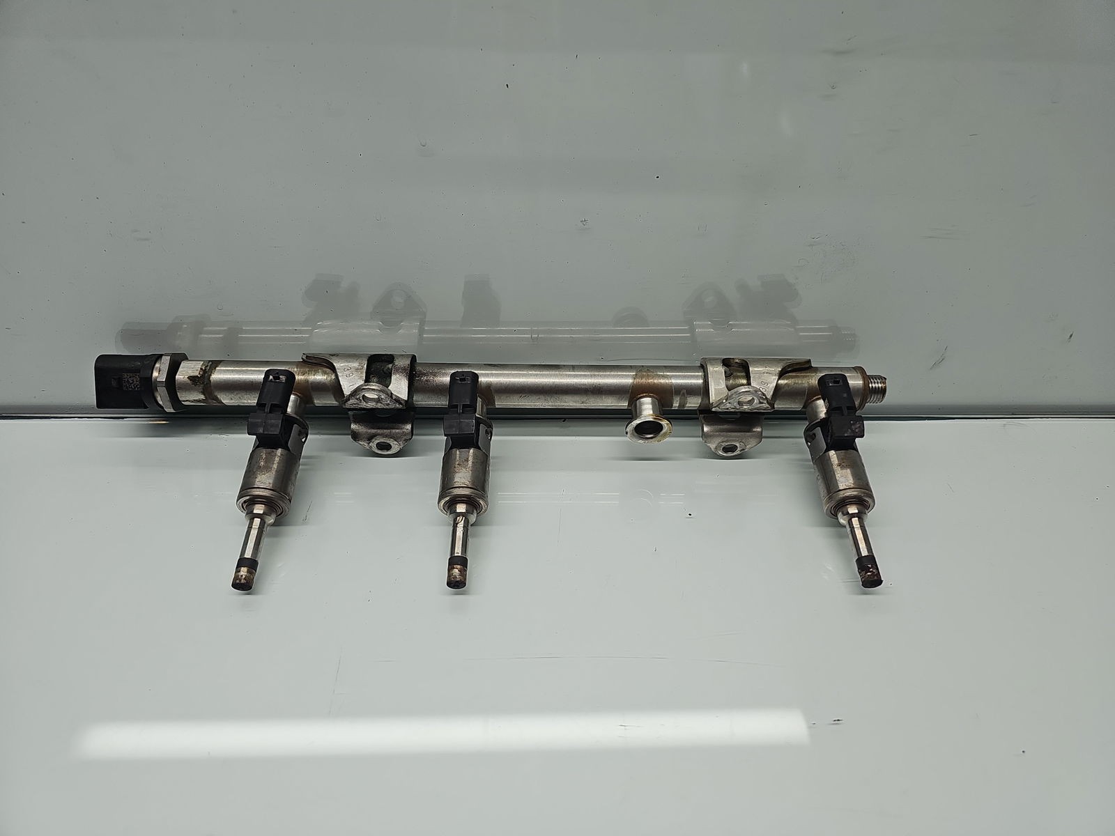 Rampa injectoare Skoda Fabia 3 (NJ3) [Fabr 2014-prezent] 04E133320D 2.0 TDI CZEA 110KW / 150CP - imagine 1