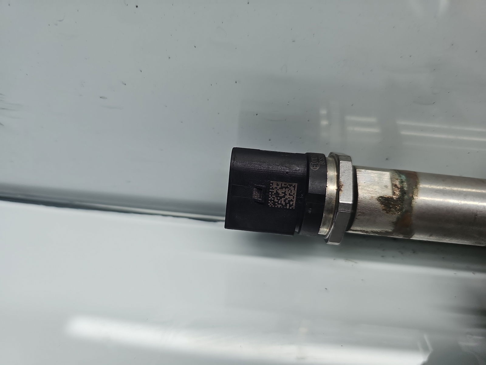 Rampa injectoare Volkswagen Golf 7 (5G) [Fabr 2014-prezent] 04E133320D 2.0 TDI CZEA 110KW / 150CP - imagine 3