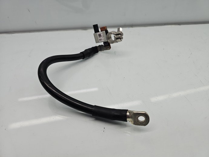 Borna baterie (-) AUDI A5 (8T3) [Fabr 2007-2015] 8T0915181