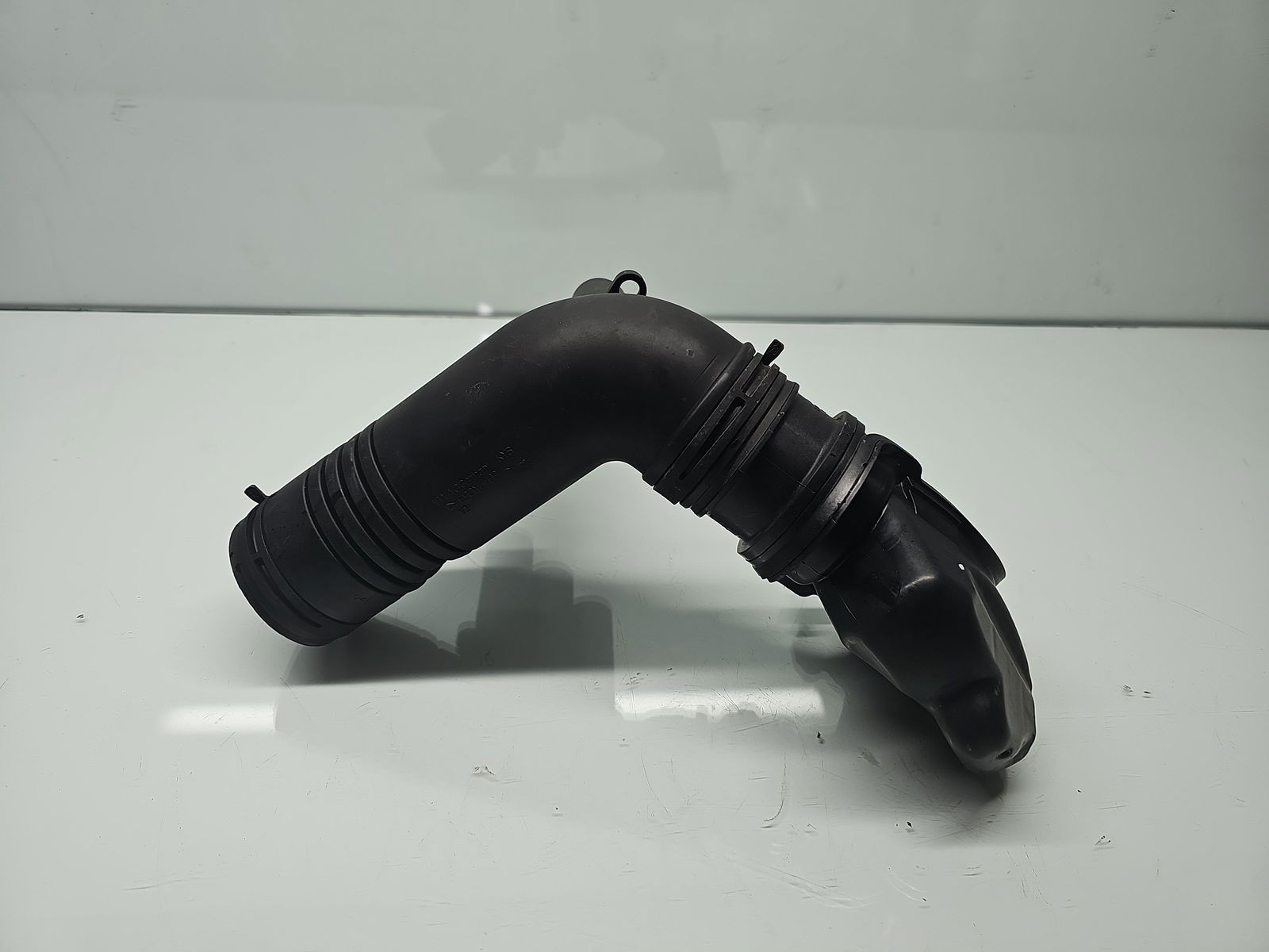 Tub admisie aer Volkswagen Passat B8 (3G2) [Fabr 2015-prezent] 04E129651D 2.0 TDI CZEA 110KW / 150CP - imagine 1