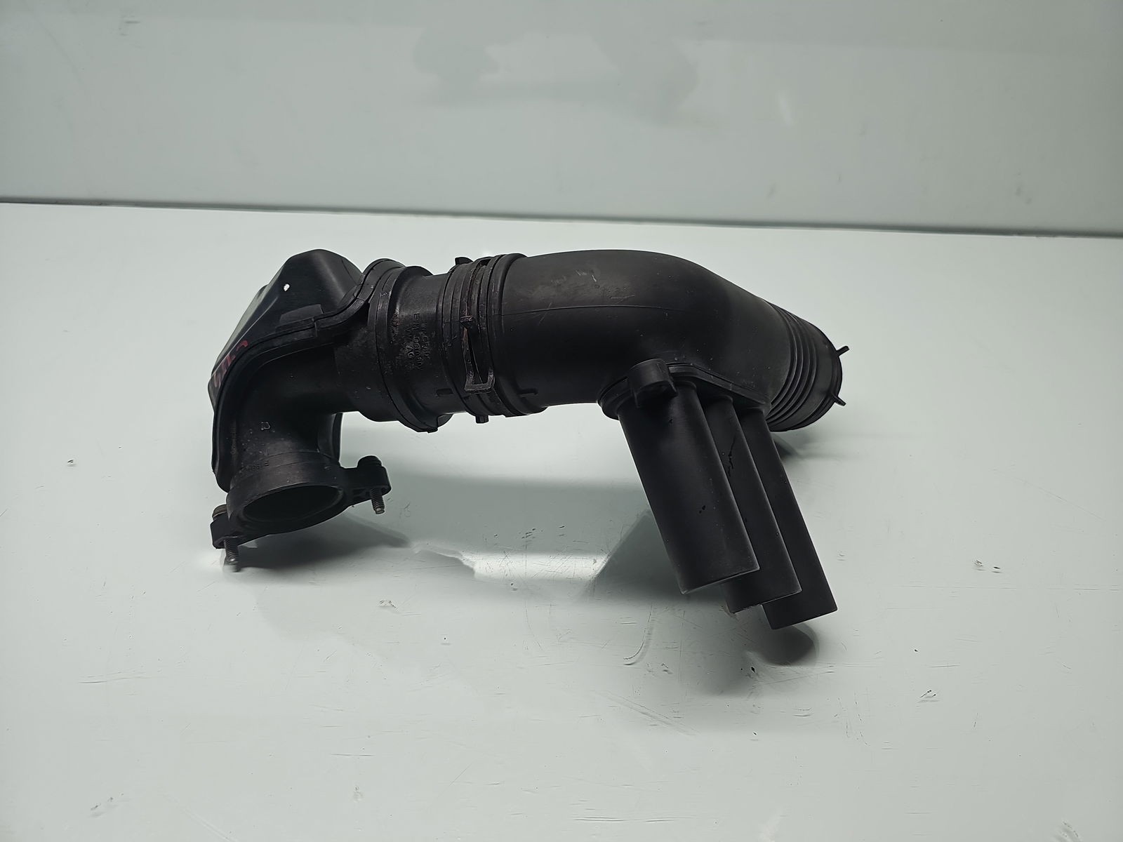 Tub admisie aer Volkswagen Passat B8 (3G2) [Fabr 2015-prezent] 04E129651D 2.0 TDI CZEA 110KW / 150CP - imagine 3