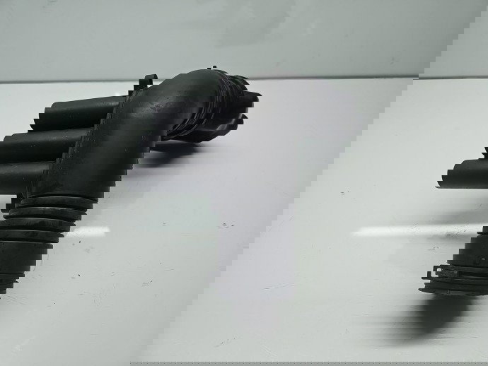 Tub admisie aer  Volkswagen Passat B8 (3G2) [Fabr 2015-prezent] 04E129651D 2.0 TDI CZEA 110KW / 150CP