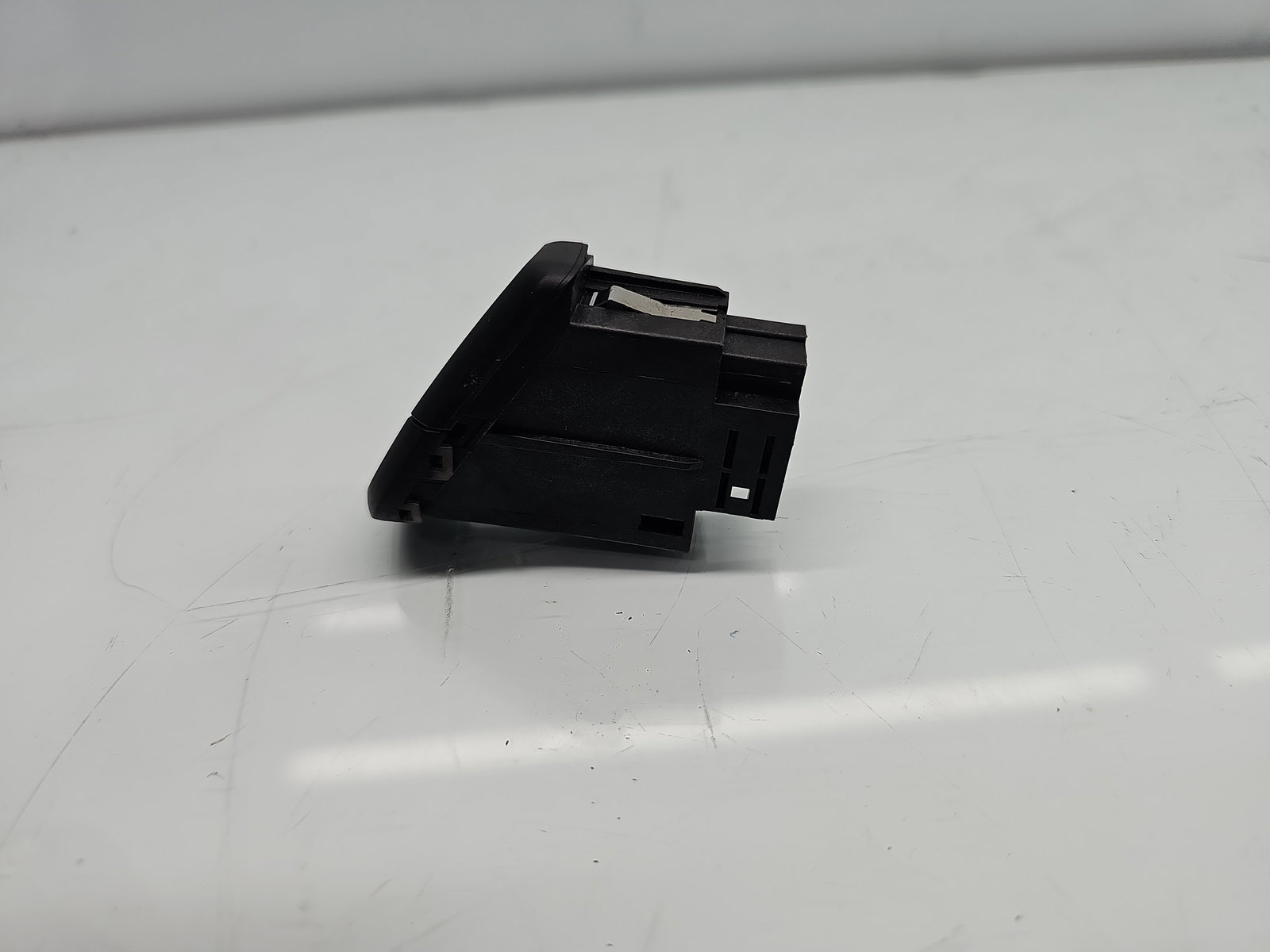 Buton avarii AUDI A5 (8T3) [Fabr 2007-2015] 8K2941509A - imagine 2