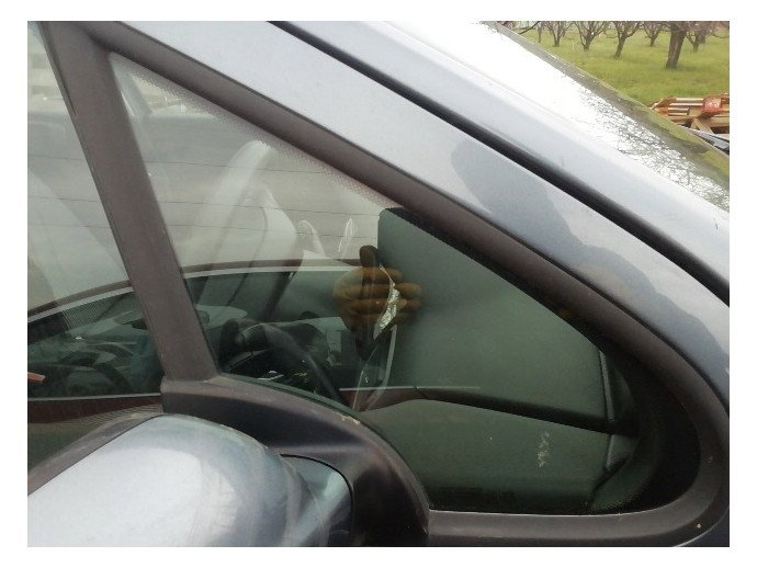 Geam fix usa dreapta fata Peugeot 307 1.6 benz OEM 2000-2008