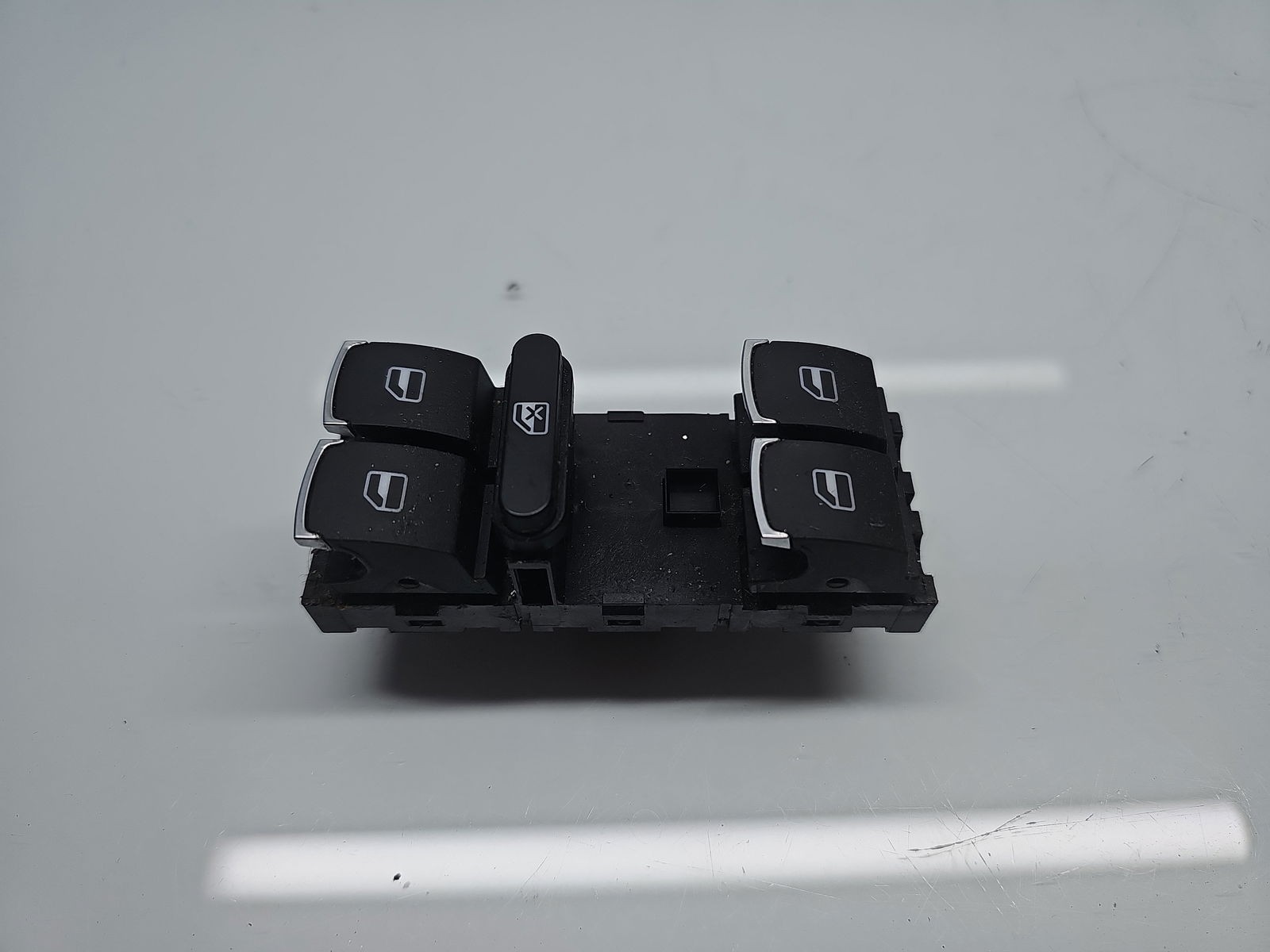 Butoane comanda geamuri sofer Volkswagen Passat B7 (362) [Fabr 2010-2014] 3C8959857 - imagine 1