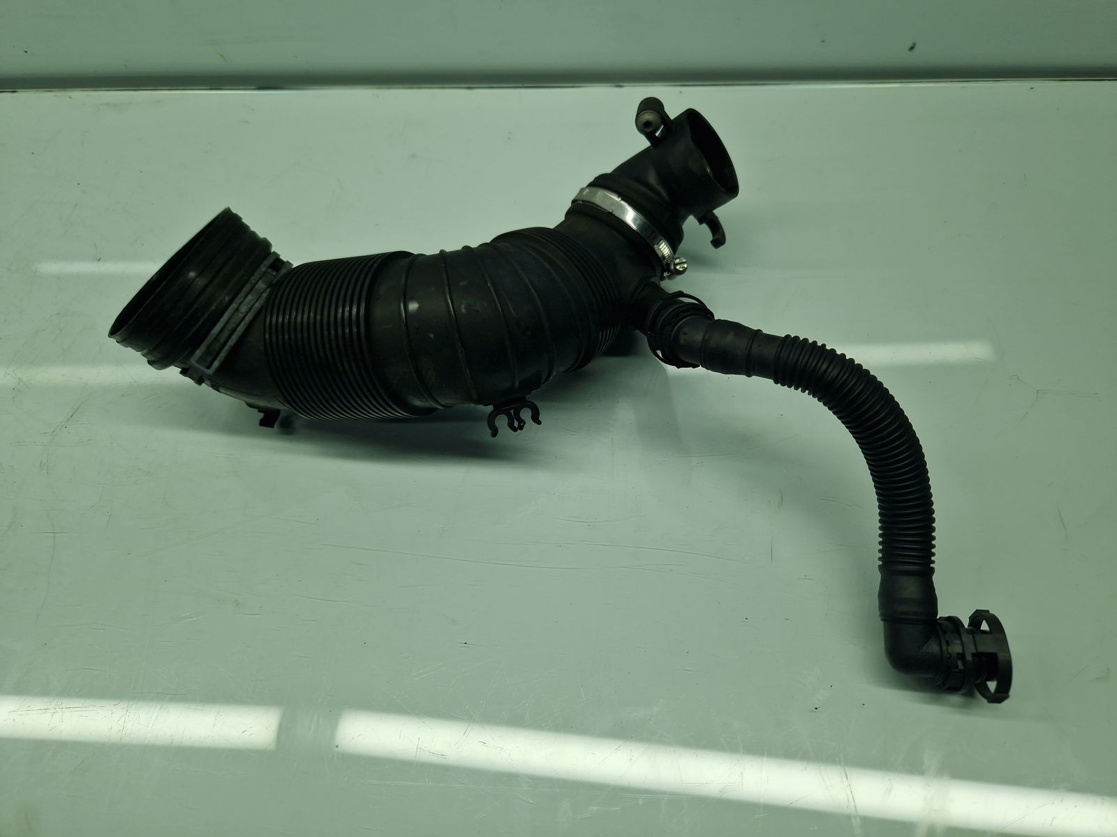 Tub admisie aer Volkswagen Golf 6 (5K1) [Fabr 2009-2013] 3C0129635 2.0 TDI CFFB 103KW / 140CP - imagine 5