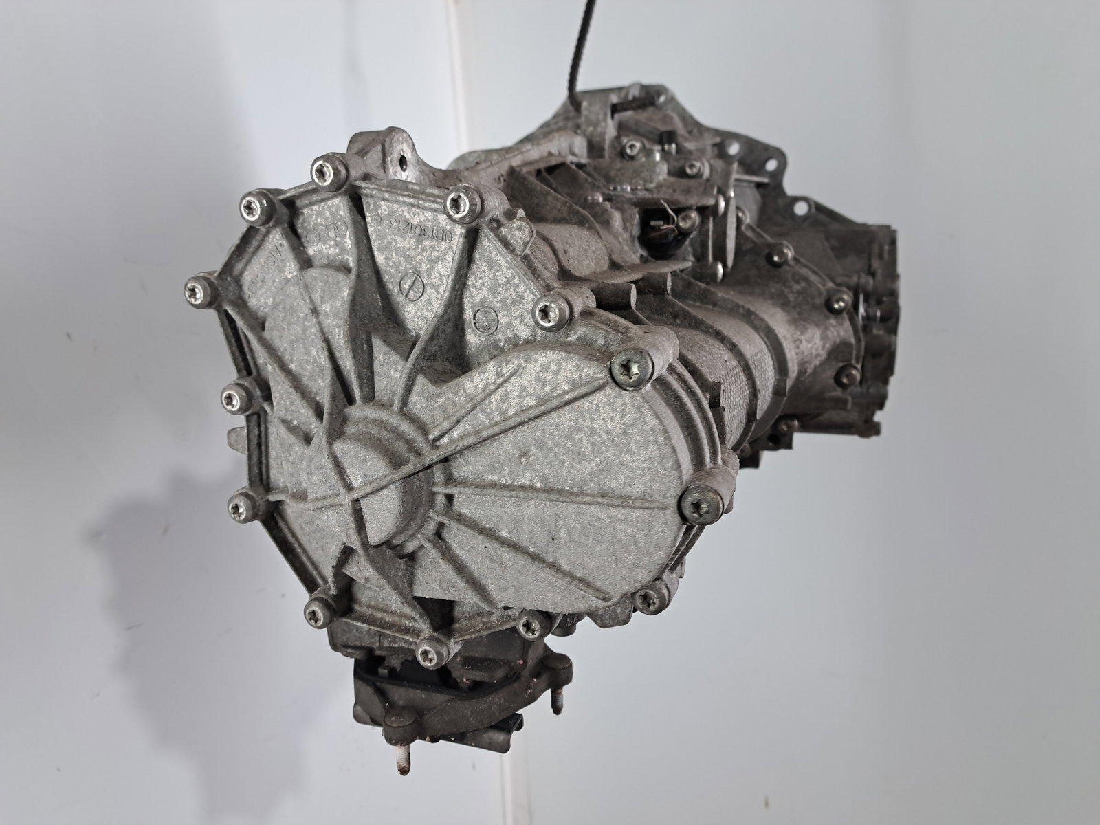 Cutie viteze manuala 6 trepte AUDI A5 (8T3) [Fabr 2007-2015] 2.0 TDI CGLC MVT 130KW / 177CP - imagine 4