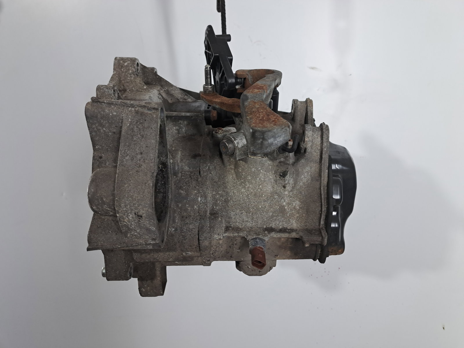 Cutie viteze manuala 5 trepte Volkswagen Polo (6R) [Fabr 2009-2016] 1.2 Benz CGPA LNR 51KW / 70CP - imagine 2