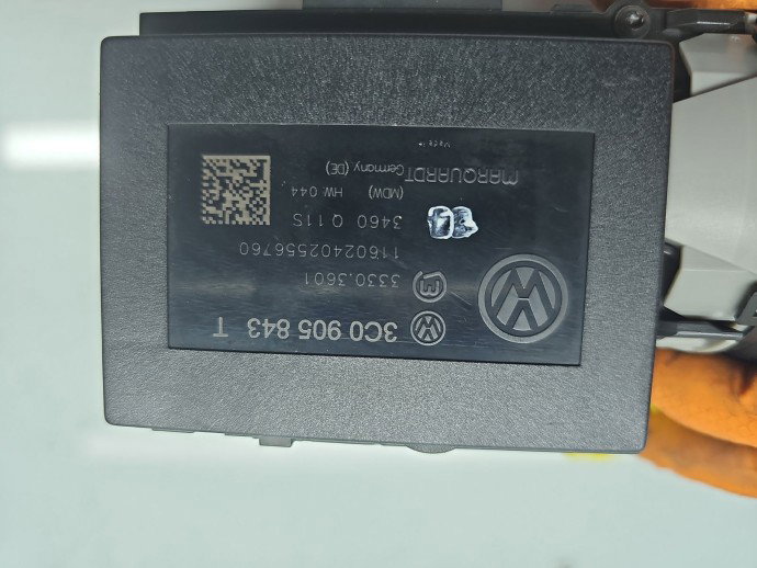  Contact cu cheie  Volkswagen Passat B7 (362) [Fabr 2010-2014] 3C0905843T 2.0 TDI CFFB 103KW / 140CP