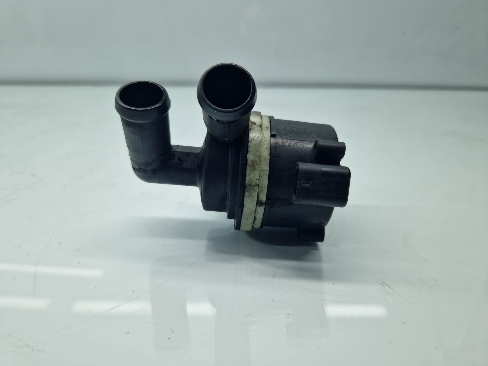 Pompa recirculare apa Volkswagen Tiguan (5N) [Fabr 2007-2016] 5N0965561A 2.0 TDI CFFB 103KW / 140CP - imagine 4