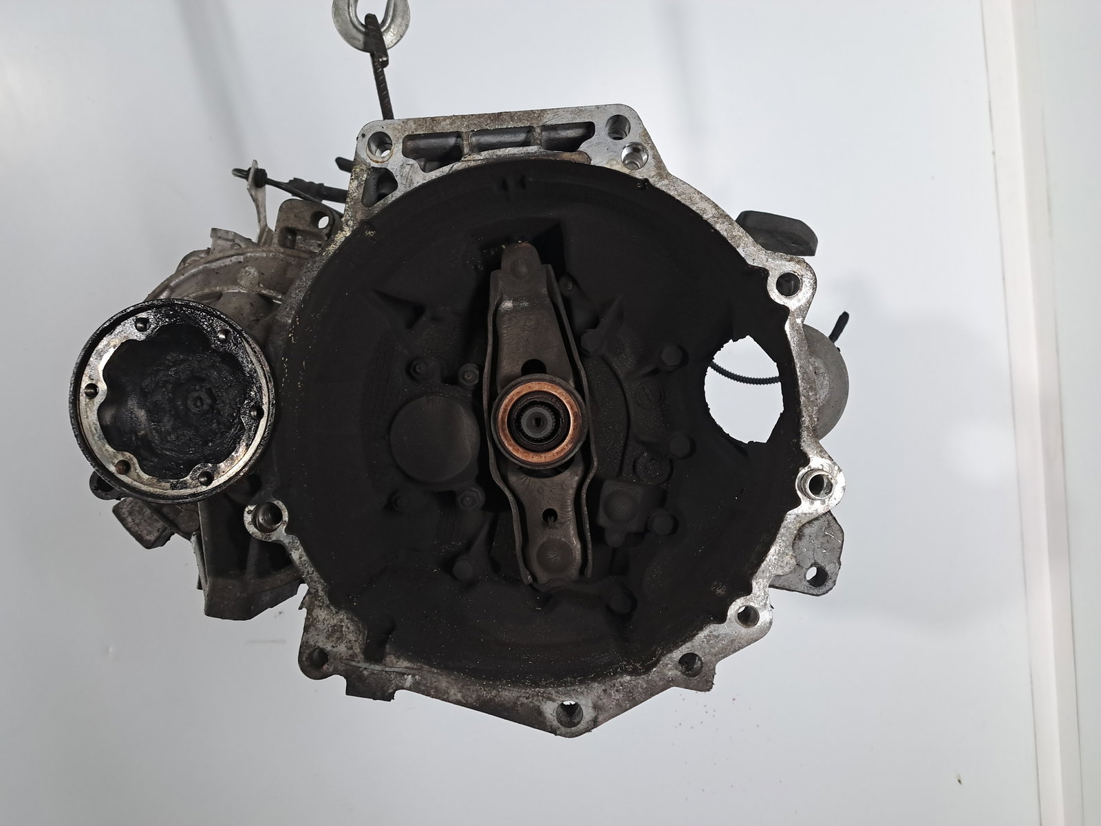 Cutie viteze manuala 5 trepte Volkswagen Golf 6 (5K1) [Fabr 2009-2013] 1.6 TDI CAYC MDZ 77KW / 105CP - imagine 1