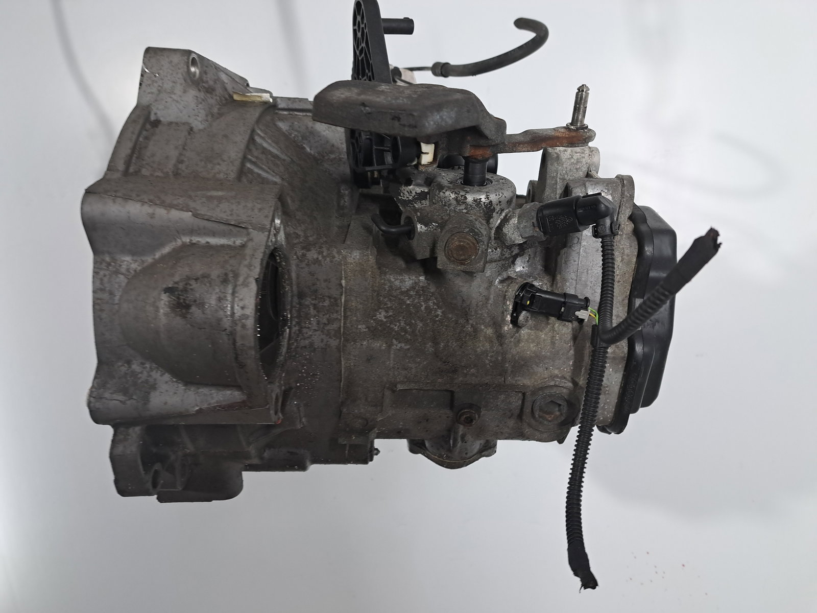 Cutie viteze manuala 5 trepte Volkswagen Golf 6 (5K1) [Fabr 2009-2013] 1.6 TDI CAYC MDZ 77KW / 105CP - imagine 2