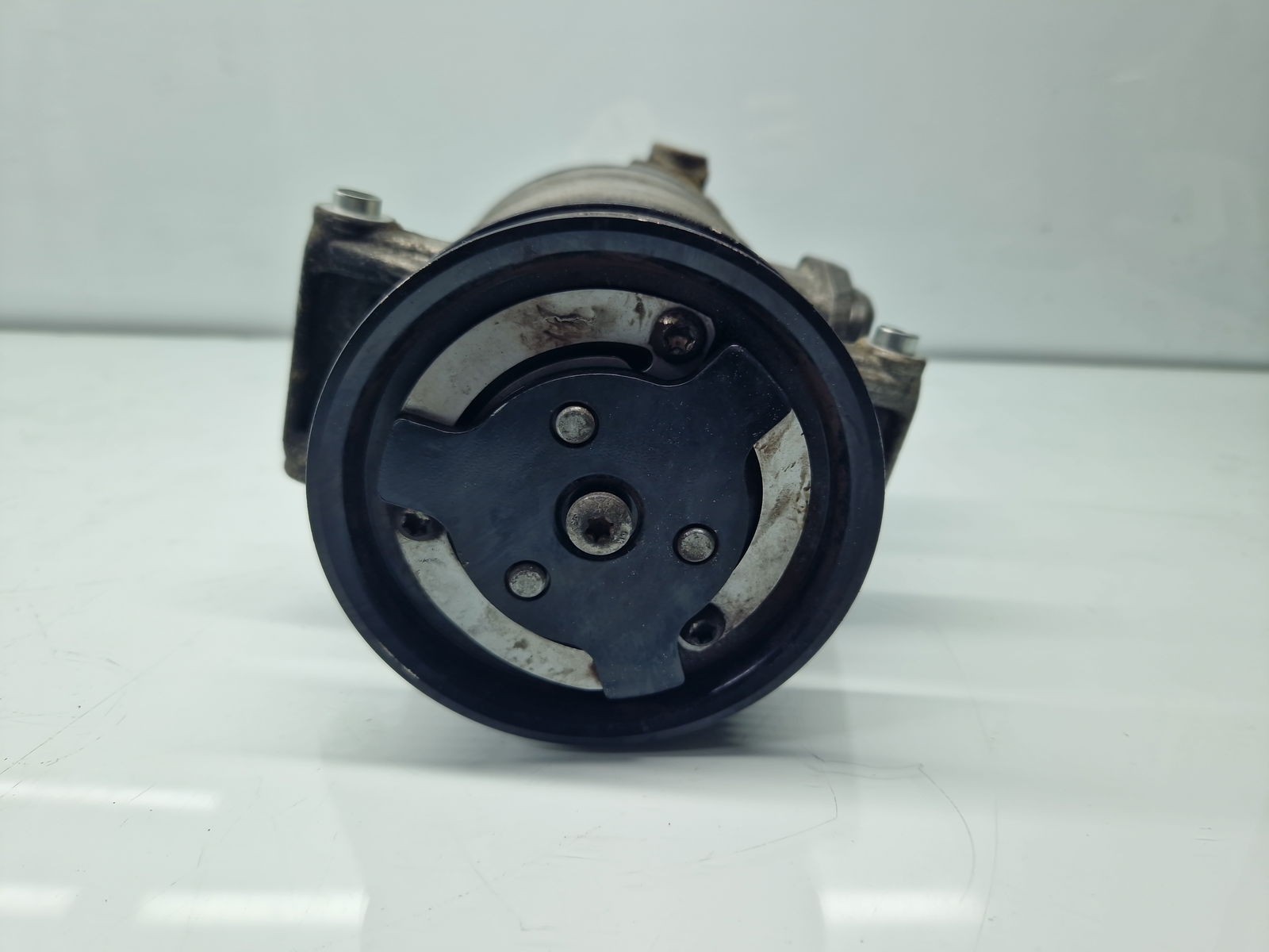 Compresor clima Volkswagen Golf 6 (5K1) [Fabr 2009-2013] 5N0820803A 2.0 TDI CFFB 103KW / 140CP - imagine 3