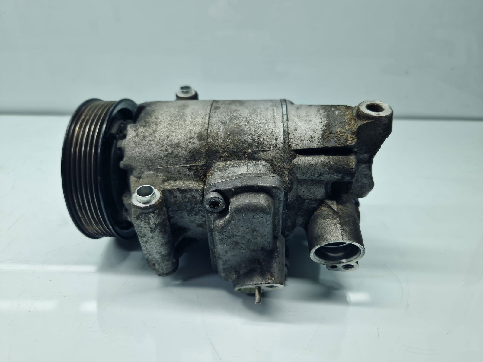 Compresor clima Volkswagen Tiguan (5N) [Fabr 2007-2016] 5N0820803A 2.0 TDI CFFB 103KW / 140CP - imagine 1