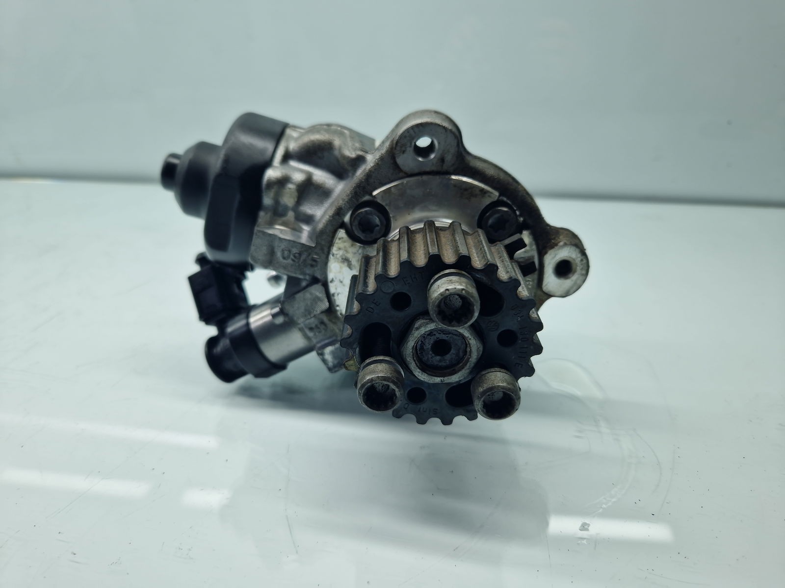 Pompa inalta presiune Skoda Superb II (3T4) [Fabr 2008-2015] 03L130755L 2.0 TDI CFFB 103KW / 140CP - imagine 3