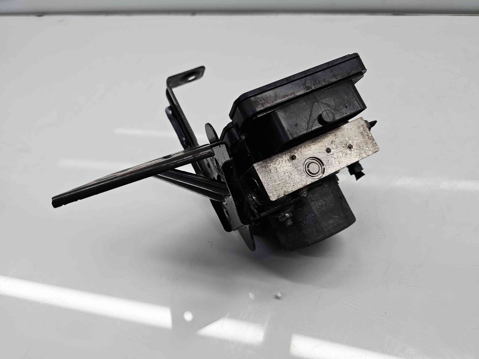 Pompa ABS Volkswagen Polo (6R) [Fabr 2009-2016] 6R0907379AT 1.2 TDI CFWA 55KW / 75CP - imagine 5