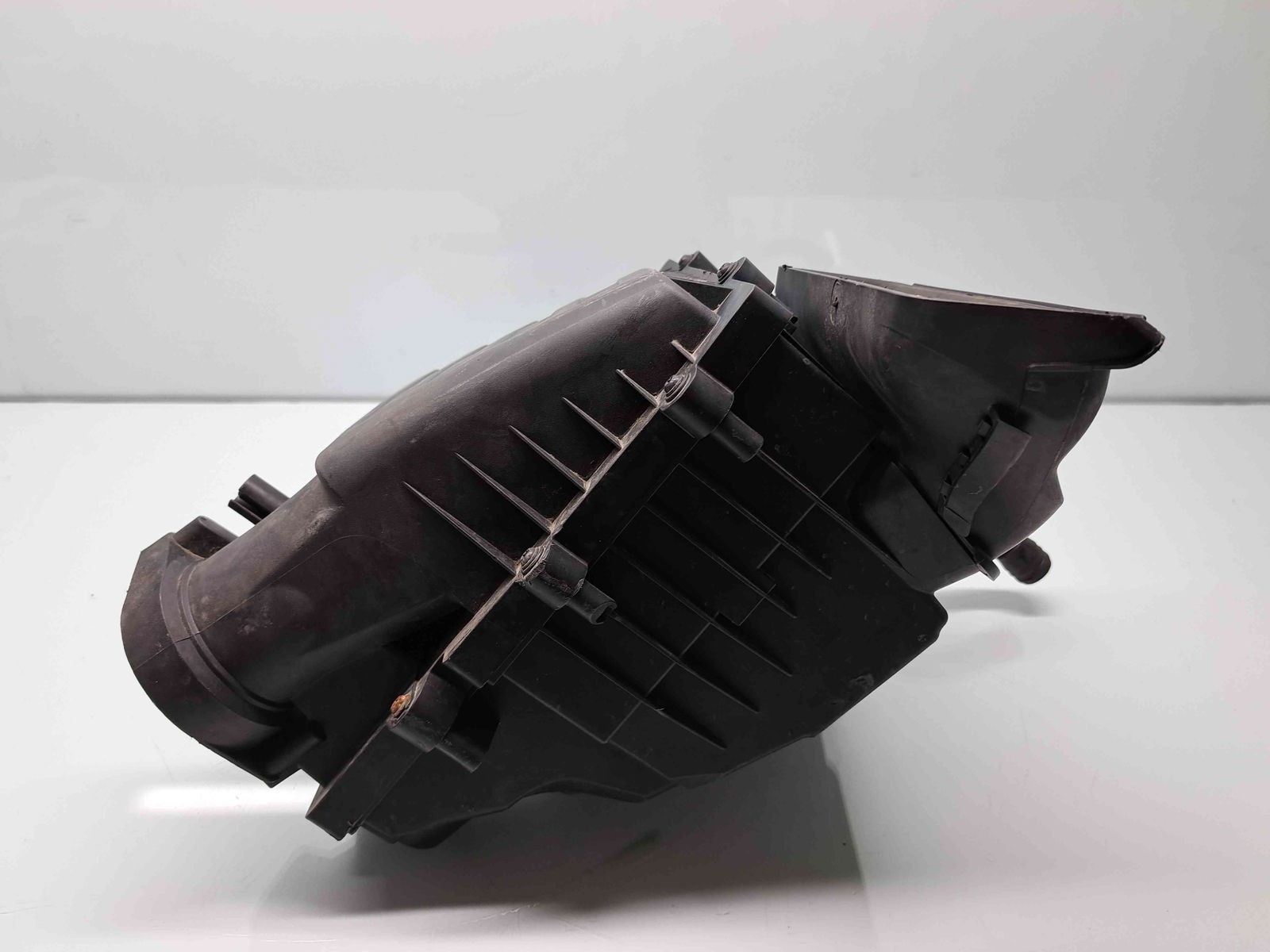 Carcasa filtru aer Skoda Octavia 3 (5E3) [Fabr 2012-2020] 5Q0129607AE 1.6 TDI DCXA 88KW / 120CP - imagine 4